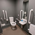 St Hilda's College - Accessible bedrooms -  Jocelyn Morris Quad - (7 of 10) - Toilet